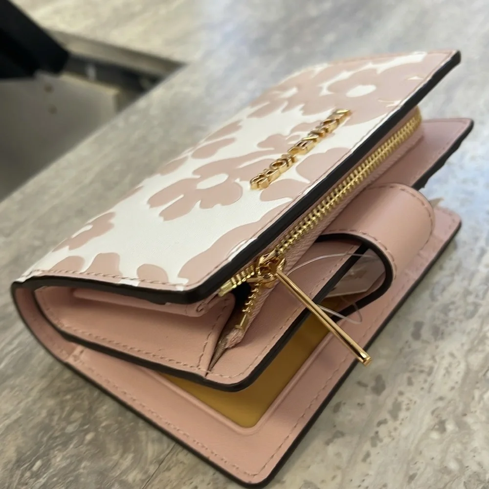 Michael Kors Jet Set Medium Floral Print Bi-Fold Wallet  POWDER BLUSH NWT